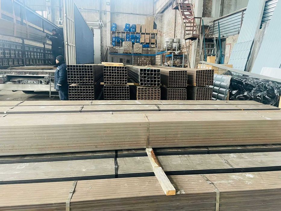 Профильная квадратная труба в наличии на складе. Нарежем под размер