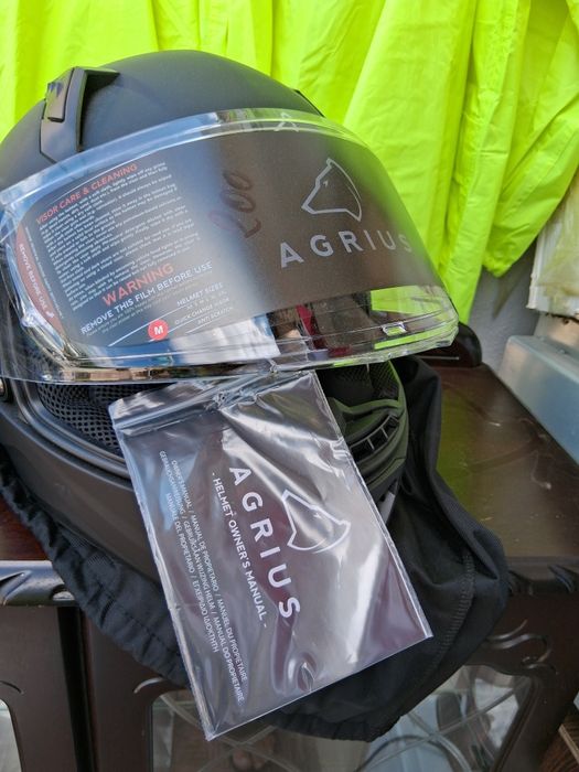 Шлем за пистов мотор