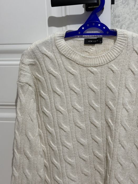 Вязанная кофта.