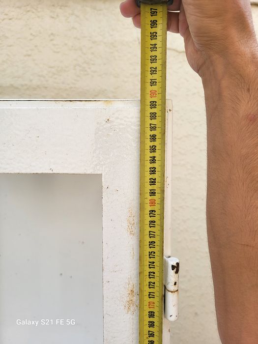 Qafas Qushlar uchun Temirdan