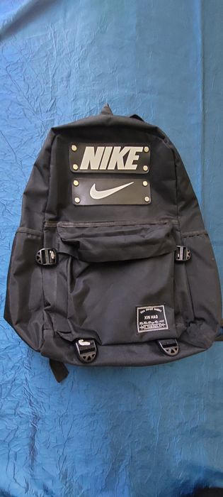 Рюкзаклар  мактабга