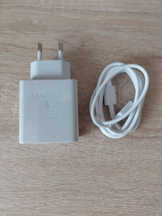 Зарядка SAMSUNG со шнуром