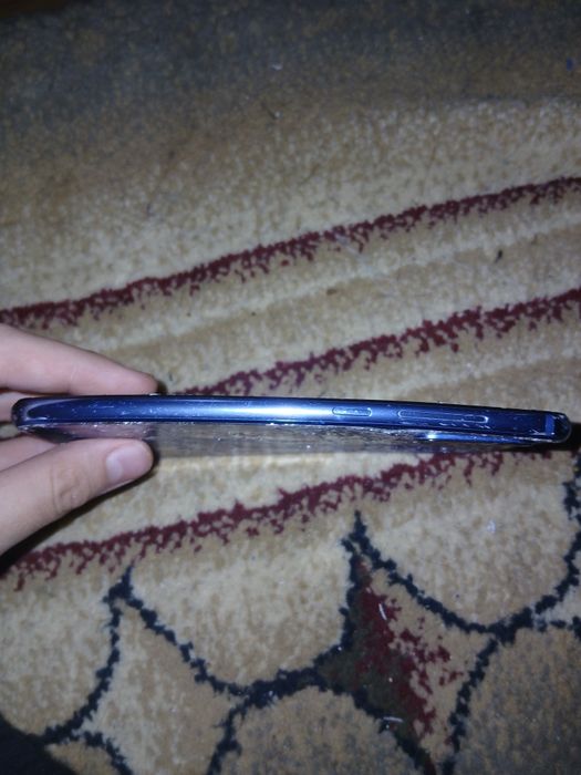 Xiaomi mi 9 разбитый
