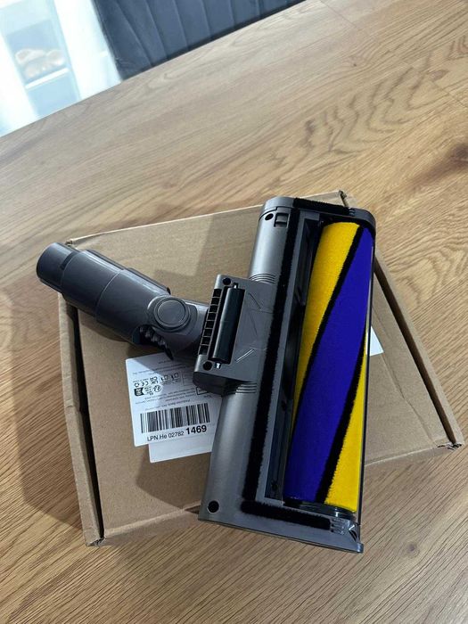 Perie moale pentru Dyson V7 V8 V10 V11 V15  - soft roller LED - Noua