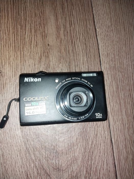 Nikon COOLPIX S6200 raqamli fotoaparat