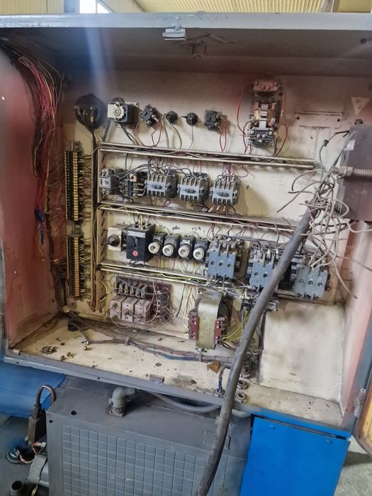 Продается токарный станок модели 16Д25