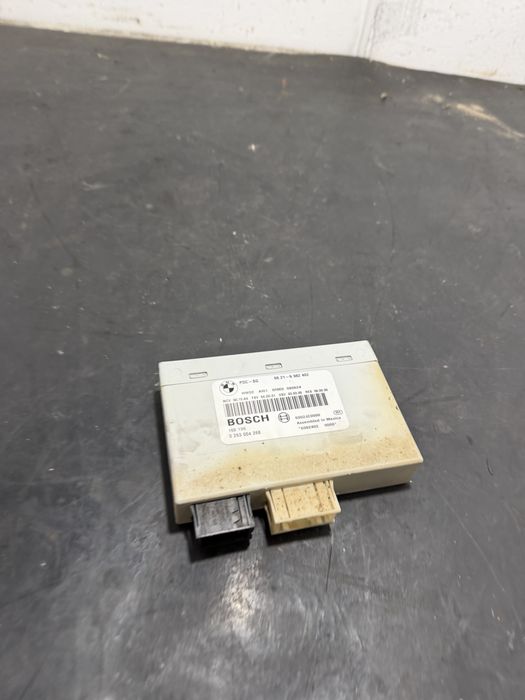 Modul senzori parcare BMW Seria 3 E90 E91 E92 E93 | 6982402  modul senzori PDC BMW Seria 1 E88 E87 6982402