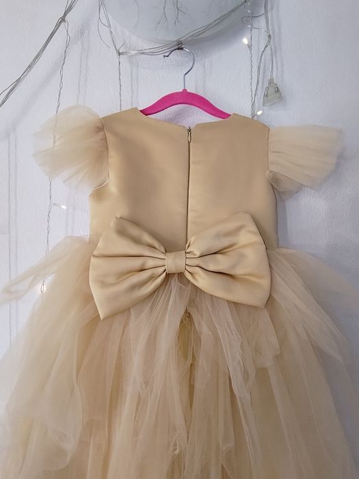 Продам нарядное платье