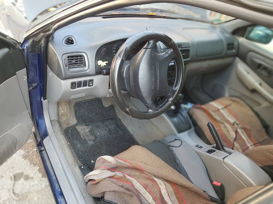 Продавам Субару Импреза