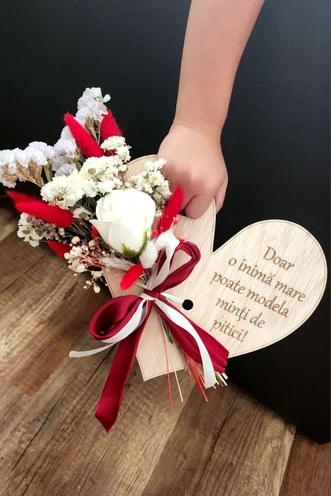 Cadou mărtisor doamna educatoare