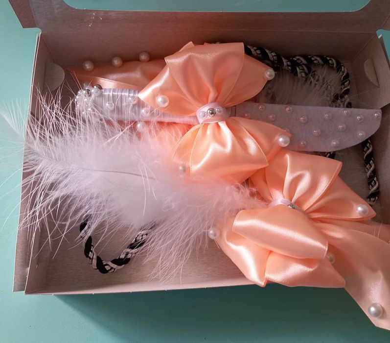 Тұсау кесу.  Путы