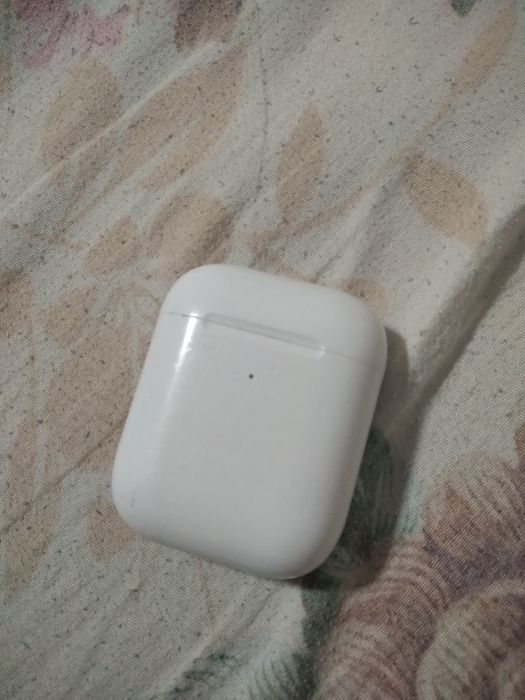 Аирподс оригинал