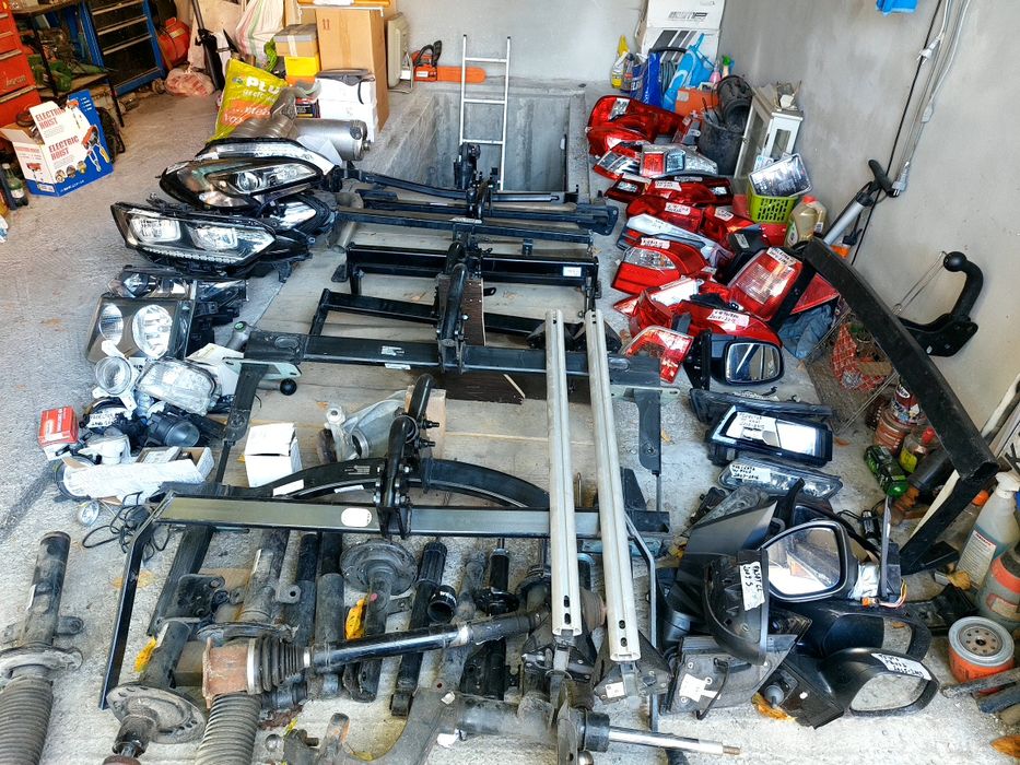 Vând stopuri și cârlige