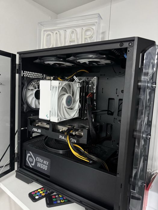 vand pc gaming nou + monitor + mouse razer + tastatura