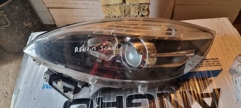 Ляв  фар Renault scenic 3