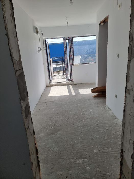 Spațiu comercial + spațiu de locuință (neconstruit)– potrivit pentru afacere și locuit! LUMINA