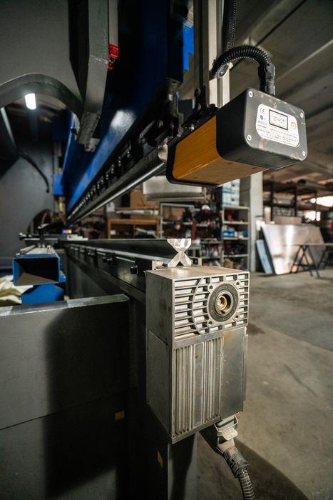 Abkant hidraulic CNC 135T, 3200 mm  Durma, Amada, Trumph