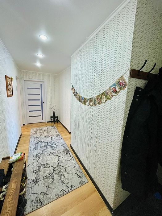 Продам 2 комн квартиру район Береке 19400