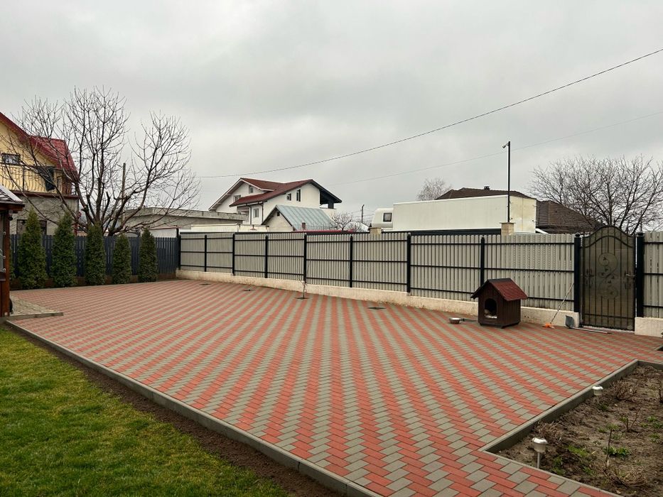 Montez pavaje și borduri