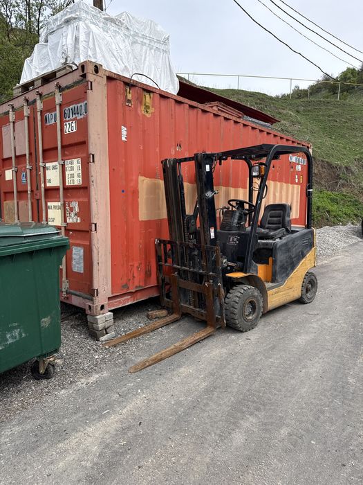 Вилочный погрузчик 1.5 тонн