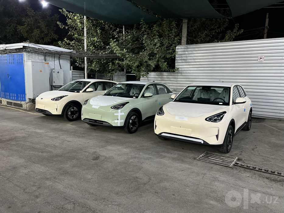 Продаётся Geely EX2 Кроссовер