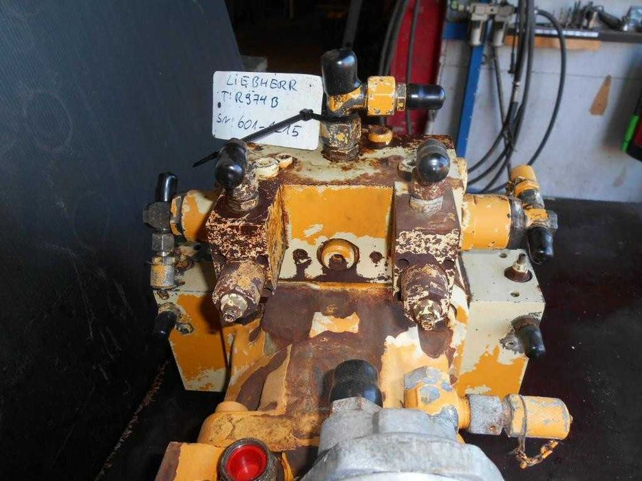 Pompa hidraulica originala Liebherr pentru Liebherr R974 B