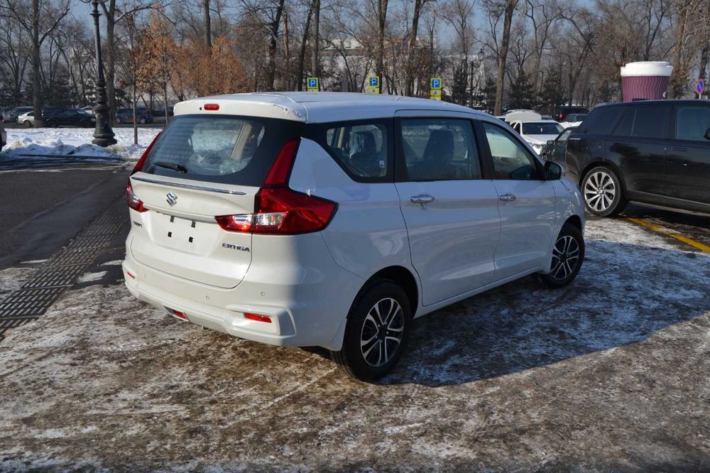 Suzuki( Vitara) Ertiga