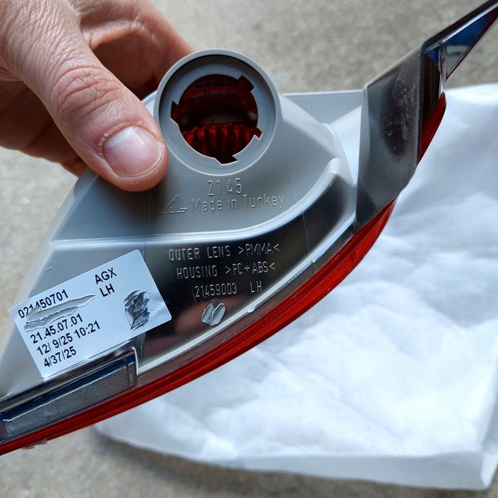 Заден фар за мъгла Опел зафира с