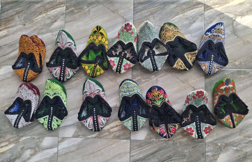 Родопски мъжки и дамски терлици, плетени чорапи