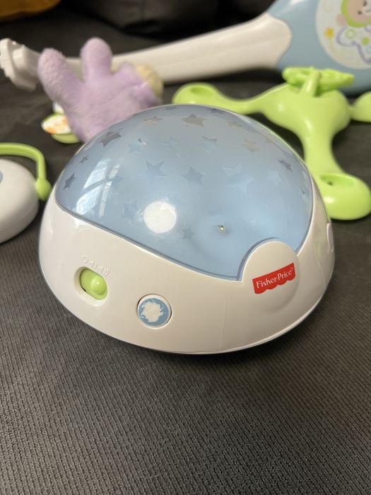 Fisher Price Музикална въртележка - проектор 3 в1 BUTTERFLY DREAMS