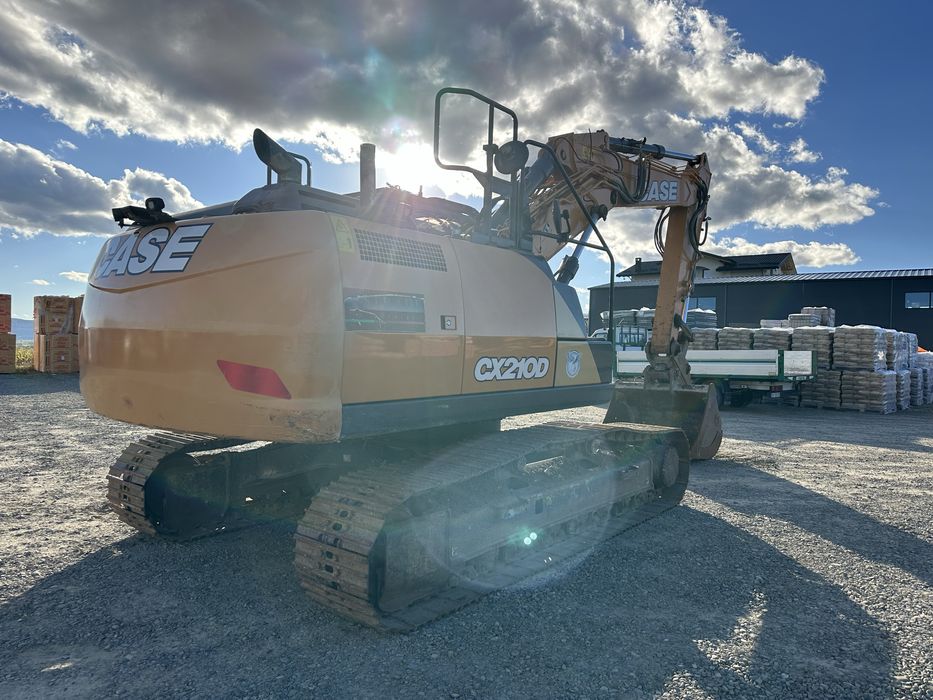 Excavator CASE CX210D