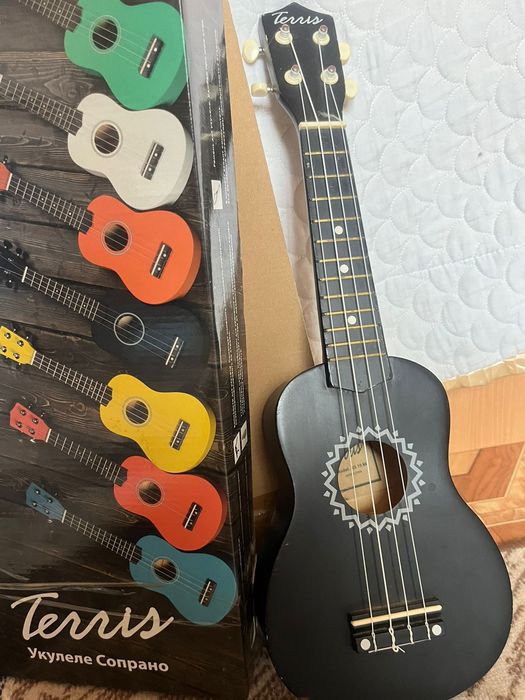 "Укулеле-сопрано 21" в черном цвете