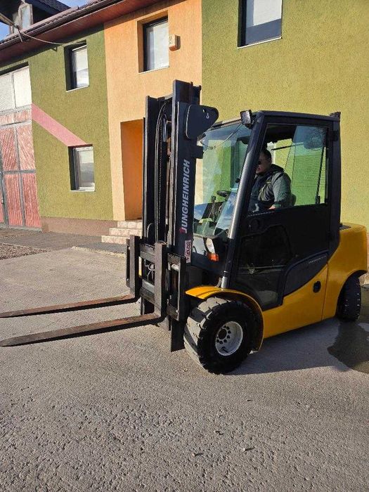stivuitor  jungheinrich diesel an 2009 util 3500 kg duplex