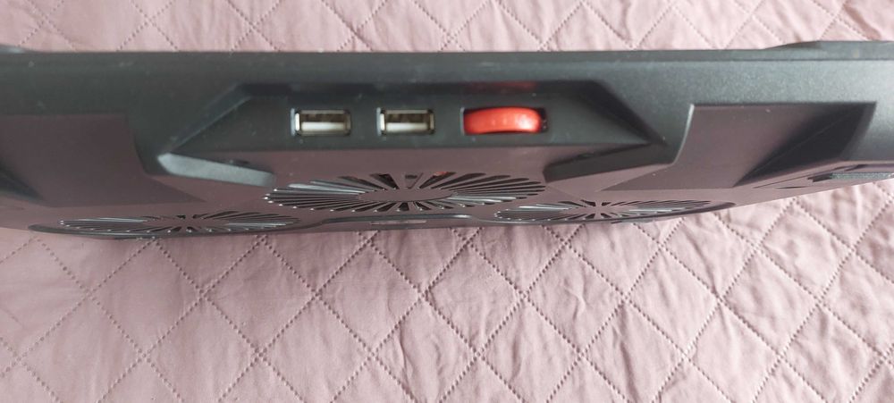 Охлаждаща подложка за лаптоп Fuegobird