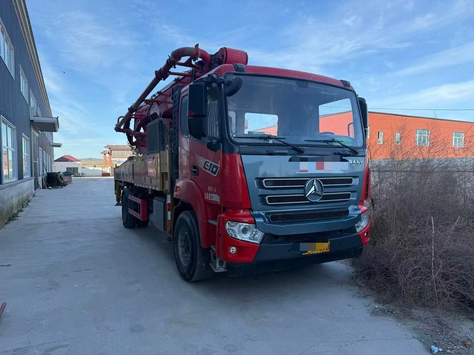 2023 yildagi 37 metrli avtobetononasos