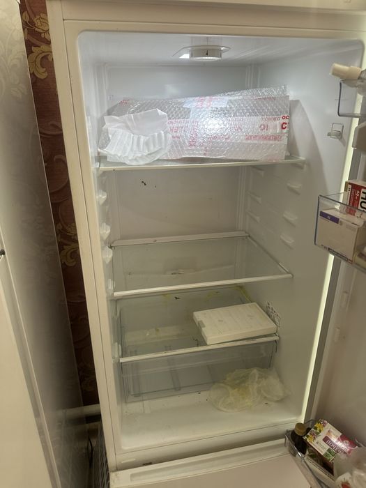 Продам холодильник