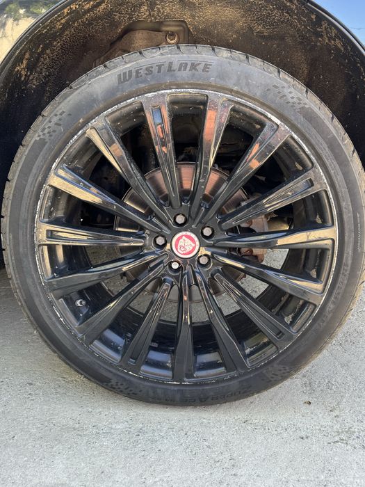 Jante jaguar F pace R Sport 265 40 R22 5x108