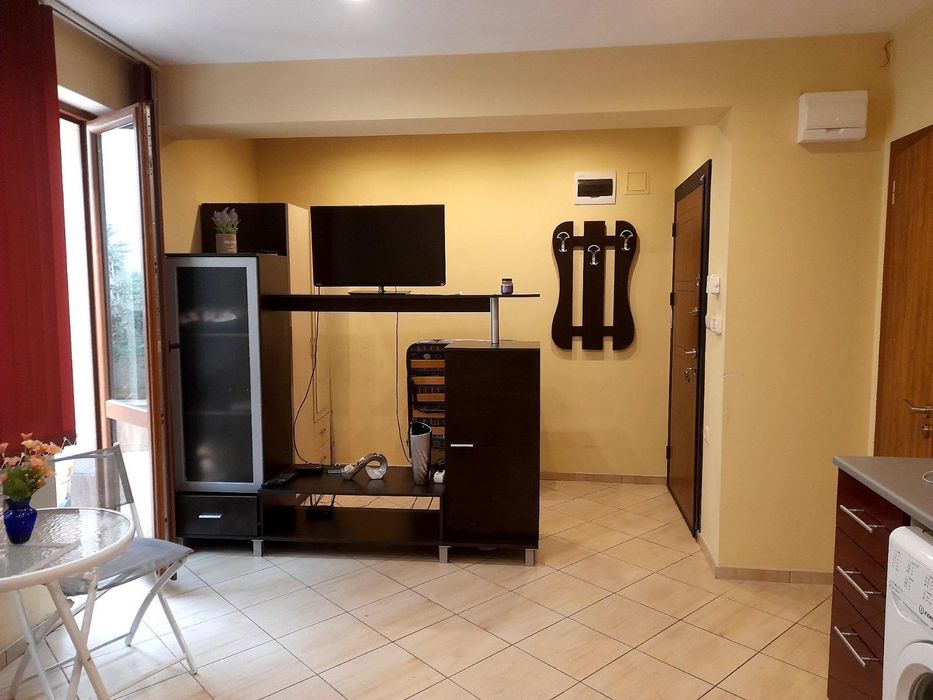 Дава се под наем Едностаен апартамент в Варна, Център - 40 кв.м за 475 € - Снимка #4