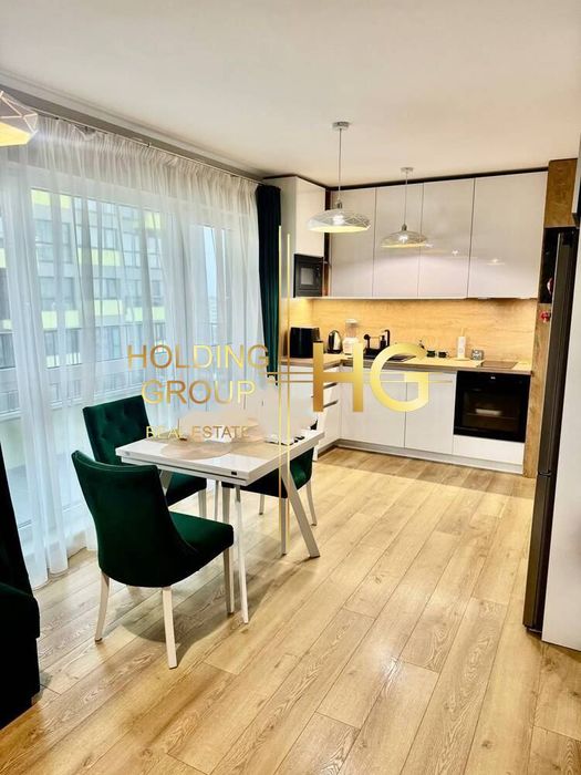 Продава се Тристаен апартамент в Варна, Левски - 90 кв.м за 2778 €/кв.м - Снимка #8