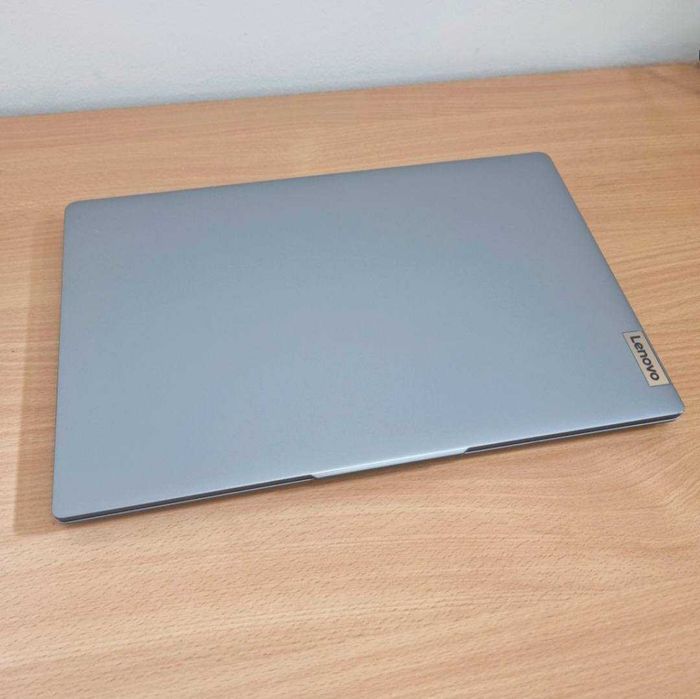 Лаптоп Lenovo IdeaPad Slim 3 15AMN8 – като нов!