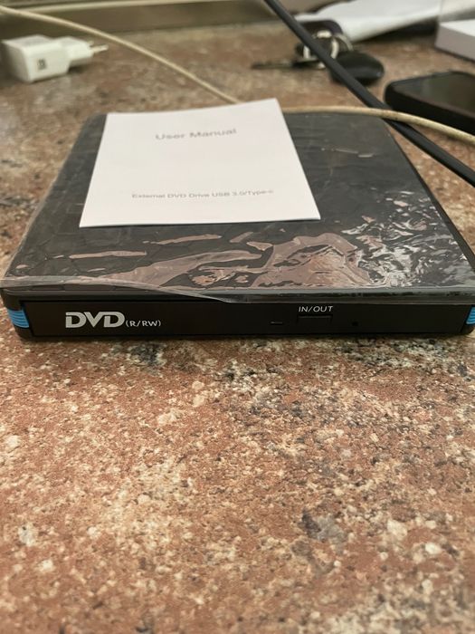 Продавам външна записвачка  DVD R/RW