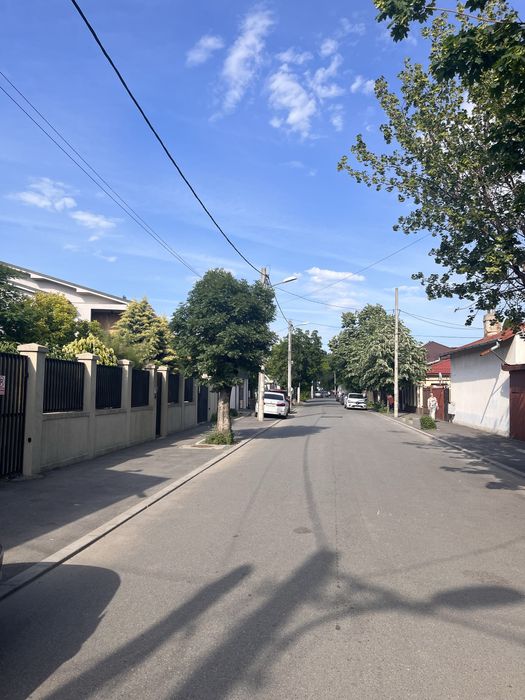 De vanzare teren si constructie veche, zona Politia Rutiera strada Câmpia Islaz