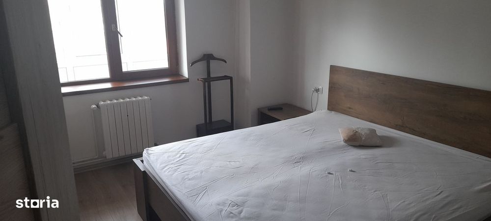 Apartament spațios cu 3 camere – Zona Policlinica Armatei, Târgoviște