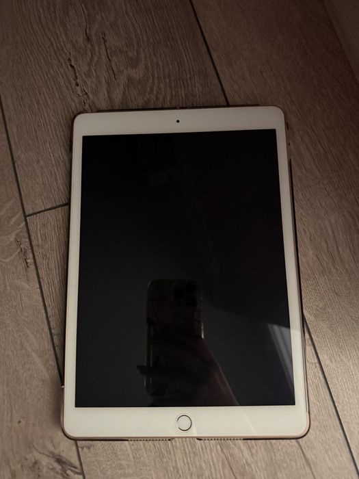 iPad 7-th generation