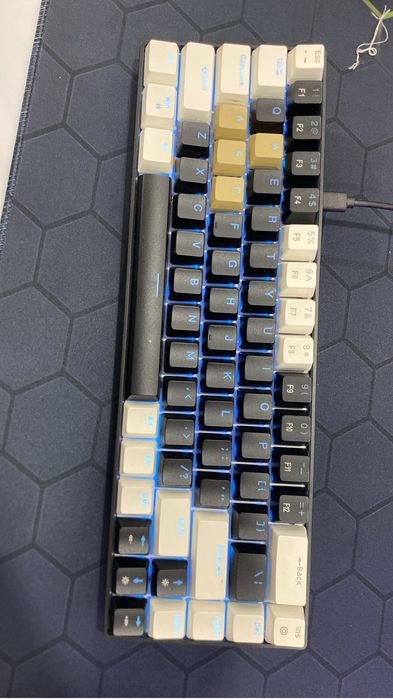 Игровая клавиaтура MageGee