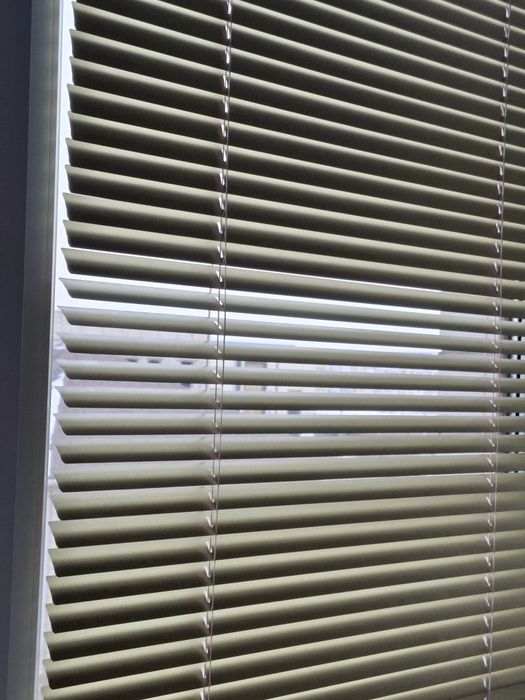 Жалюзи аллюминиевые в отличном состоянии.