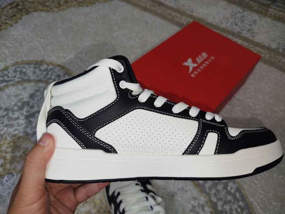 Orginal Xtep krasovka 43