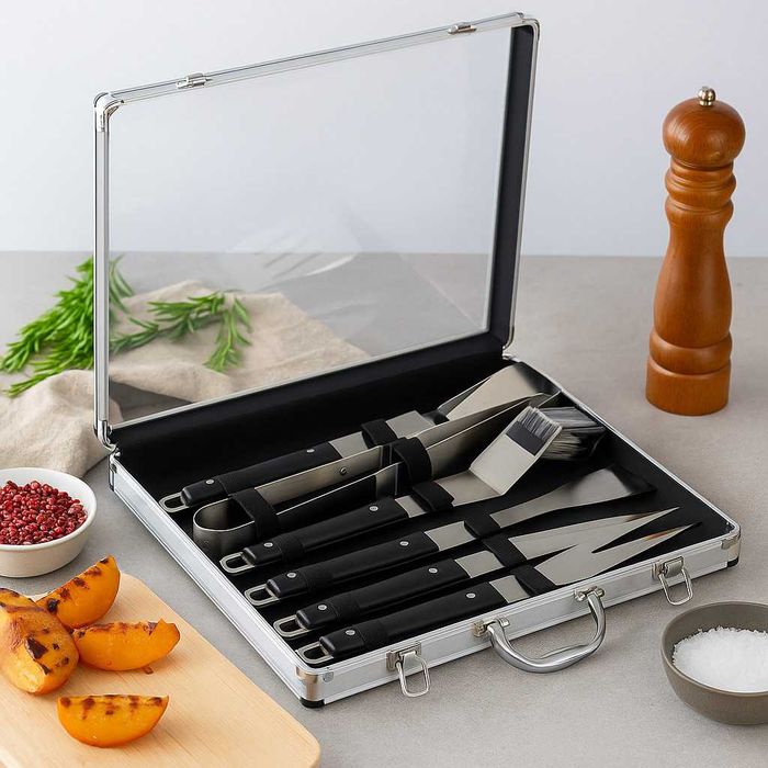 Комплект за барбекю 6в1–всичко необходимо за скарата+ръкавици.