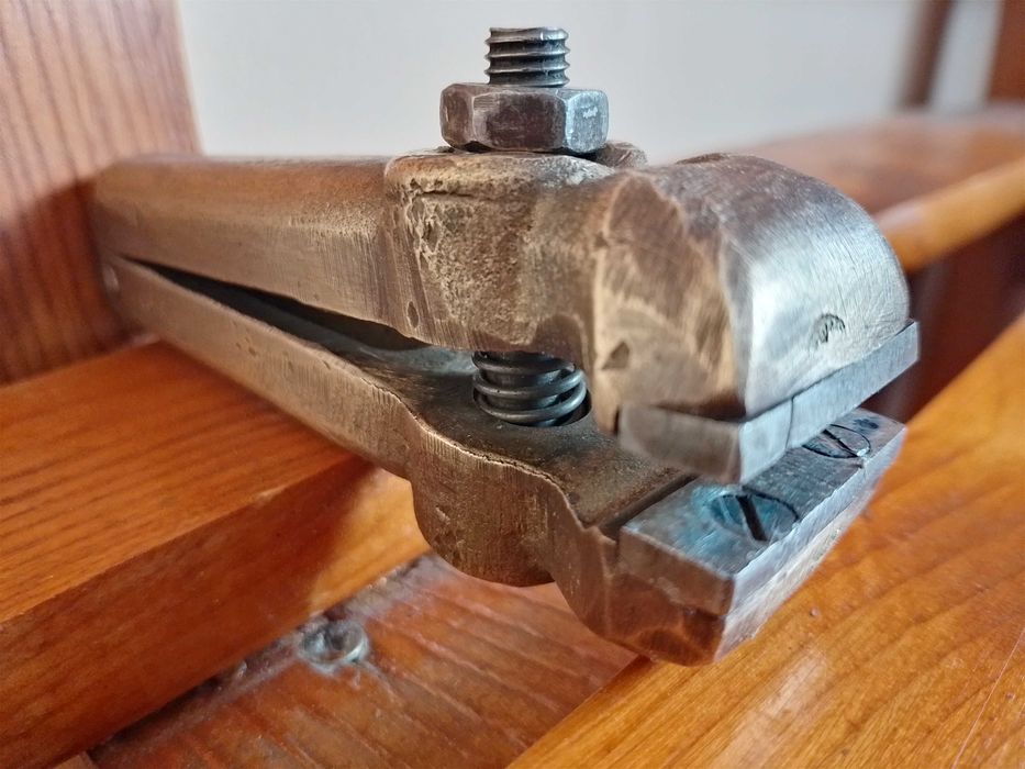 Менгеме  "БГ"  "15лв" ново!+Доставка!