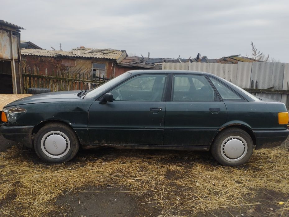 Продам машину AUDI 80